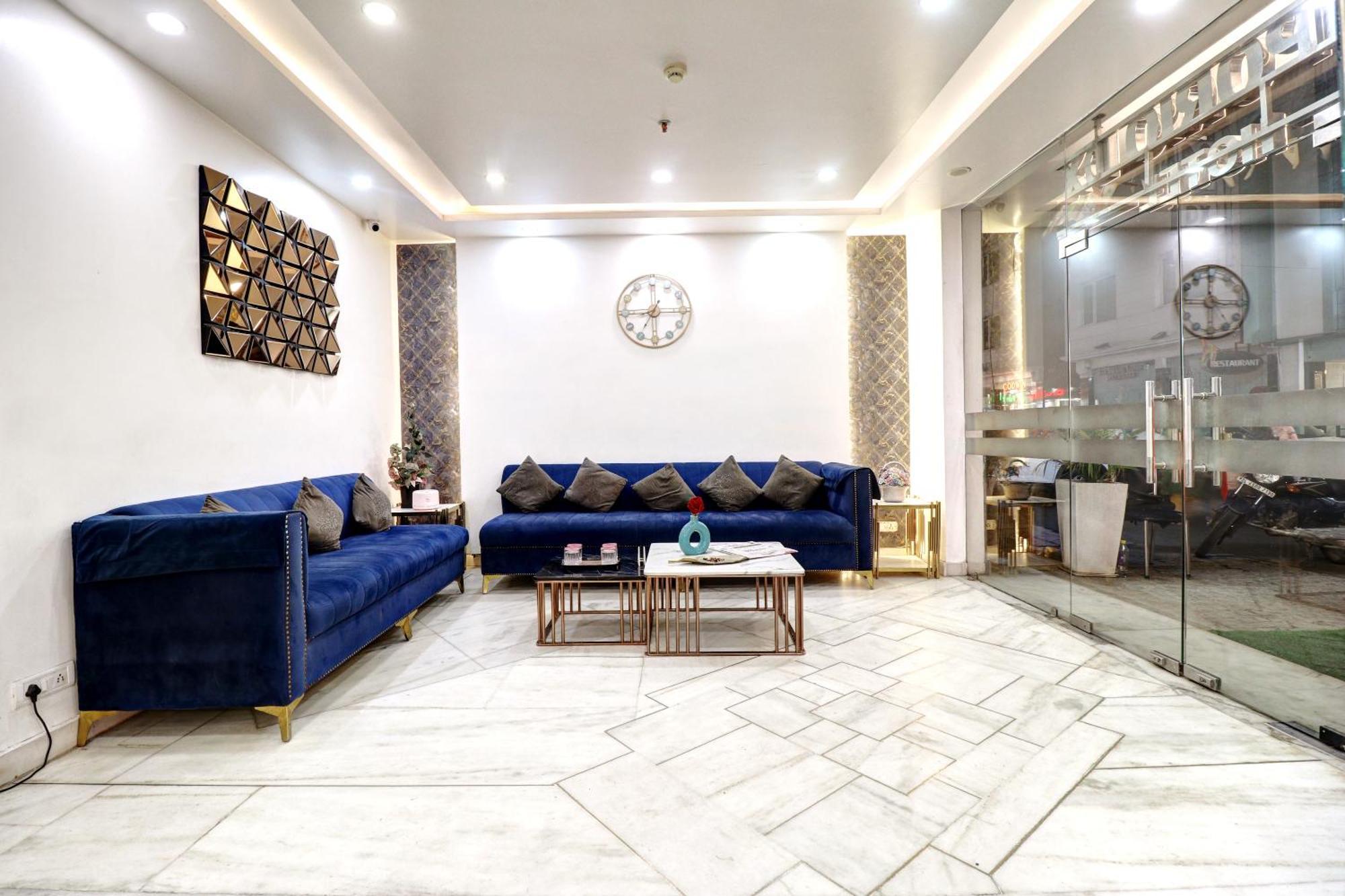 Hotel Emporio Dx - New Delhi Railway Station - Paharganj Bagian luar foto